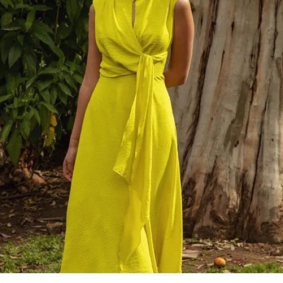 NWT LIME SHOULDER PAD MIDI DRESS - Picture 2 of 4